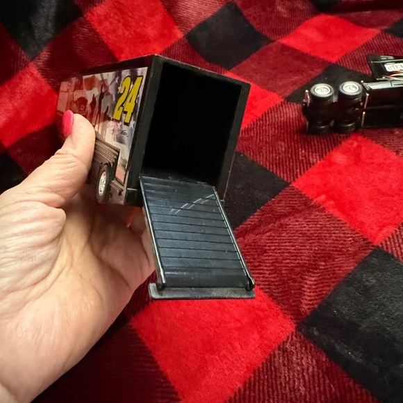 Vintage NASCAR Jeff Gordon #24 Lot Semi Truck, New Race Car, Dream Catcher - Picture 9 of 16